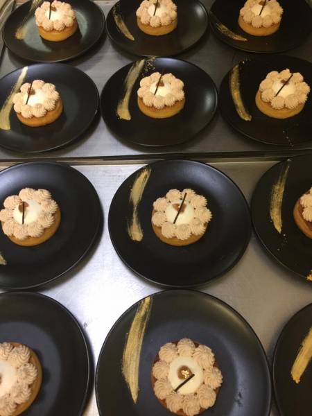 dressage traiteur dessert à l'assiette